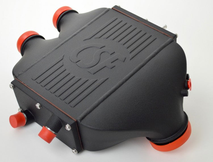 CSF Top Mount Charge-Air-Cooler in crinkle black finish - F8X M3 M4